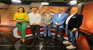 Director del Dar&iacute;o Contreras y del Ney Arias asisten a entrevista en Color Visi&oacute;n