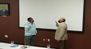 Juramentan director hospital Dar&iacute;o Contreras