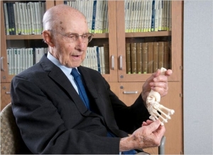 El Hospital Dr. Dar&iacute;o Contreras realiza actividad en honor al doctor Ignacio Ponseti